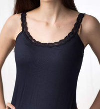 Carica l'immagine nel visualizzatore di Gallery, Top donna comfort in modal con spalline, fondo in pizzo, 92% modal, 8% elastomero - IntimoCamy