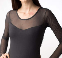 Carica l'immagine nel visualizzatore di Gallery, Maglia donna comfort, girocollo in tulle, 92% modal, 8 % elastomero - IntimoCamy