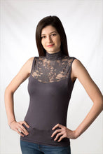 Carica l'immagine nel visualizzatore di Gallery, Maglia Lupetto in modal smanicato carrè in pizzo 92% modal 8% elastomero - IntimoCamy