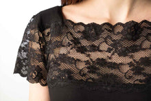 Carica l'immagine nel visualizzatore di Gallery, Maglia mezza manica in modal con carre' in pizzo 92% modal 8% elastomero - IntimoCamy