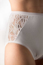 Carica l'immagine nel visualizzatore di Gallery, Coulotte donna , pizzo elasticizzato sul fianco ,90% cotone 10% elastomero - IntimoCamy