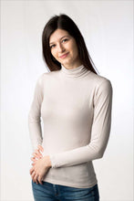 Carica l'immagine nel visualizzatore di Gallery, Maglia lupetto manica lunga, 92% modal, 8% elastomero - IntimoCamy