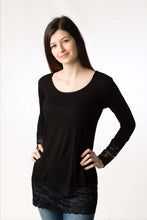 Carica l'immagine nel visualizzatore di Gallery, Maxi maglia girocollo, fondo in modal e maniche con pizzo, 92% modal, 8% elastomero - IntimoCamy