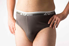 Carica l'immagine nel visualizzatore di Gallery, Slip uomo elastico parlato, 90% cotone, 10% elastomero confezione da 3 pezzi - IntimoCamy