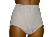 Carica l'immagine nel visualizzatore di Gallery, Guaina contenitiva 80% poly, 20% elastomero - IntimoCamy